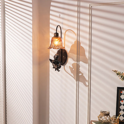 Traditional French Iron Resin Glass Petal-Shaped 1-Light Wall Sconce Lamp For Hallway Or Bedroom