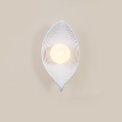 Traditional Japanese Resin Rotomolding Leaf-Shaped 1-Light Wall Sconce Lamp For Bedroom Or Hallway