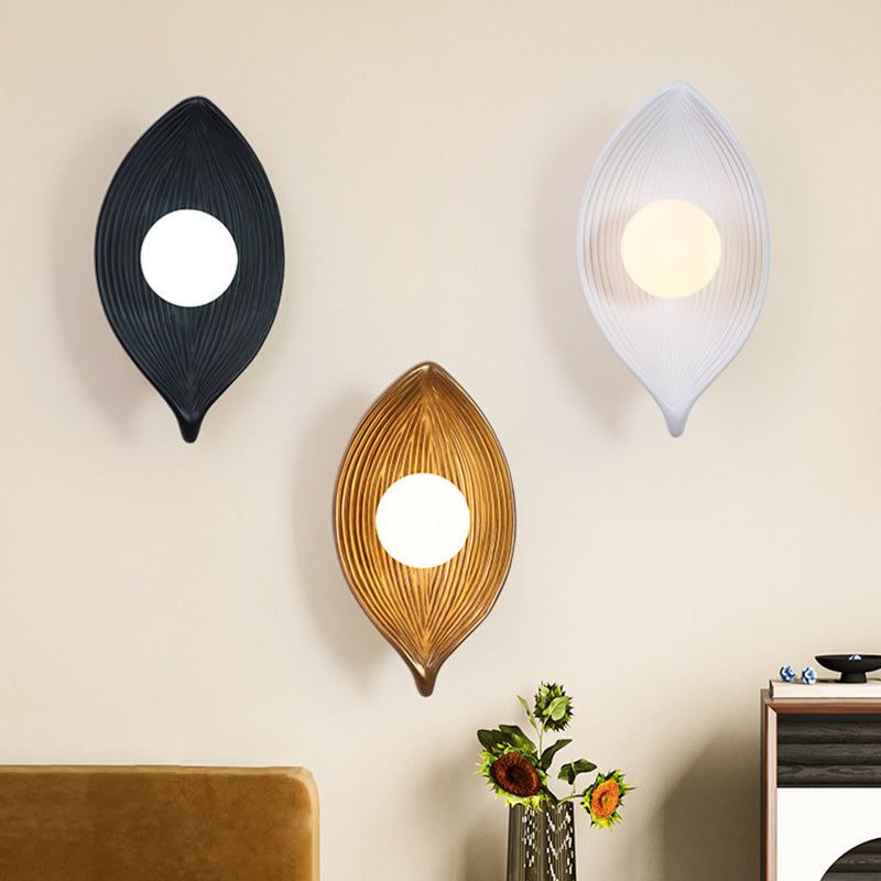 Traditional Japanese Resin Rotomolding Leaf-Shaped 1-Light Wall Sconce Lamp For Bedroom Or Hallway