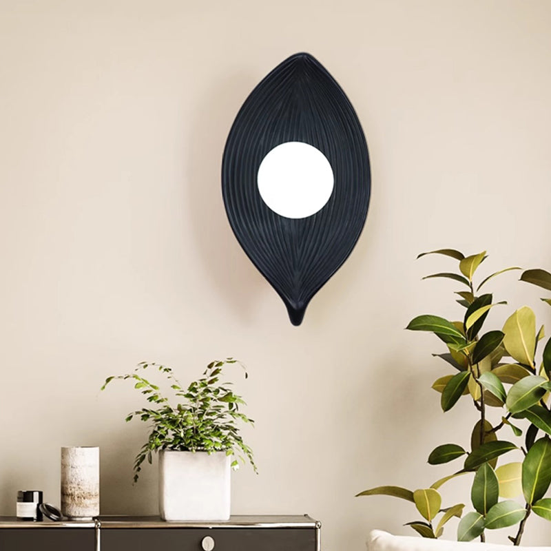 Traditional Japanese Resin Rotomolding Leaf-Shaped 1-Light Wall Sconce Lamp For Bedroom Or Hallway