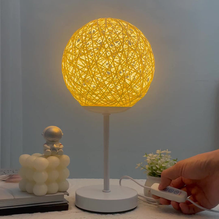 Moderne Art Deco Mond Eisen Rattan LED Tisch Lampe Für Schlafzimmer 