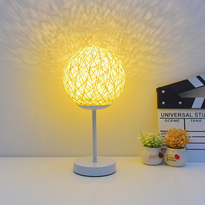 Moderne Art Deco Mond Eisen Rattan LED Tisch Lampe Für Schlafzimmer 