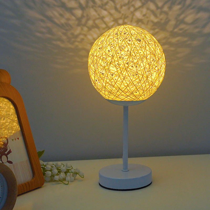 Moderne Art Deco Mond Eisen Rattan LED Tisch Lampe Für Schlafzimmer 