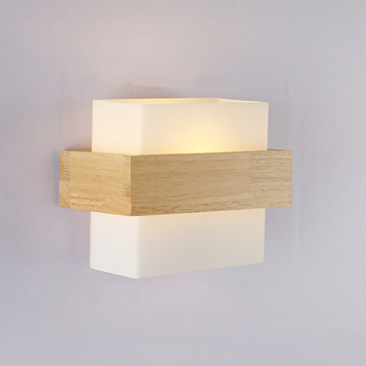 Applique murale contemporaine scandinave rectangulaire en bois et verre à 1 lumière pour salon 