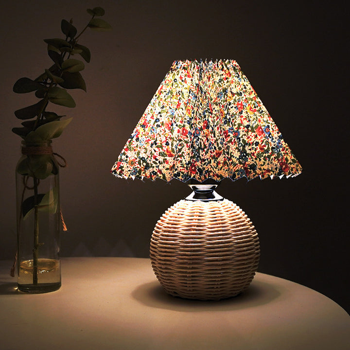 Lampe de table LED en tissu rotin plastique cône scandinave contemporain pour salon 