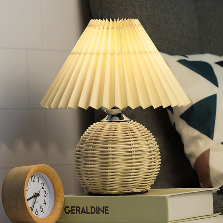 Lampe de table LED en tissu rotin plastique cône scandinave contemporain pour salon 