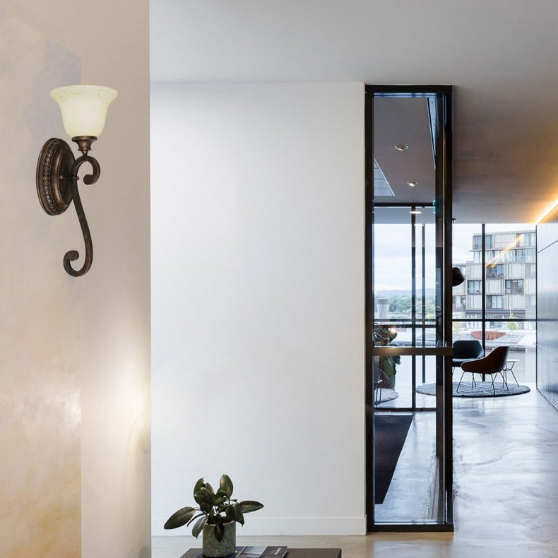 Traditionelle rustikale Cup Eisen Glas 1-Licht Wandleuchte Lampe für Wohnzimmer 