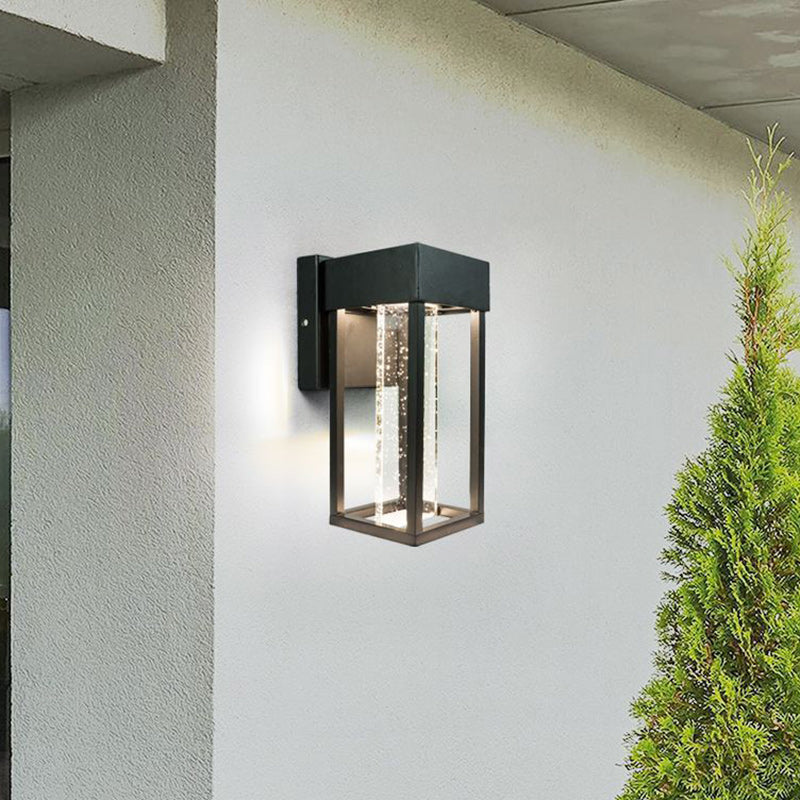 Moderne minimalistische rechteckige Aluminiumglas-LED-Wandleuchterlampe für den Garten 