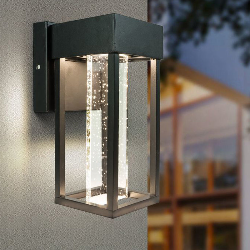 Moderne minimalistische rechteckige Aluminiumglas-LED-Wandleuchterlampe für den Garten 