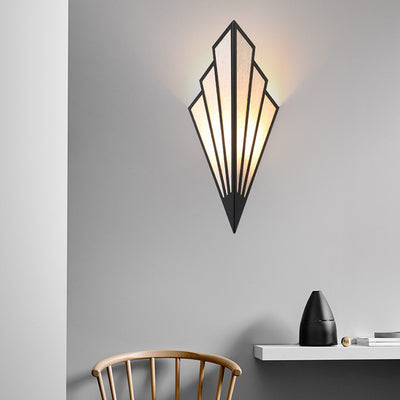 Applique murale LED en fer triangulaire nordique moderne pour salon 