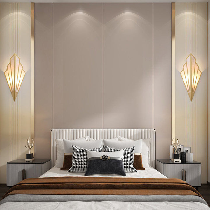 Applique murale LED en fer triangulaire nordique moderne pour salon 