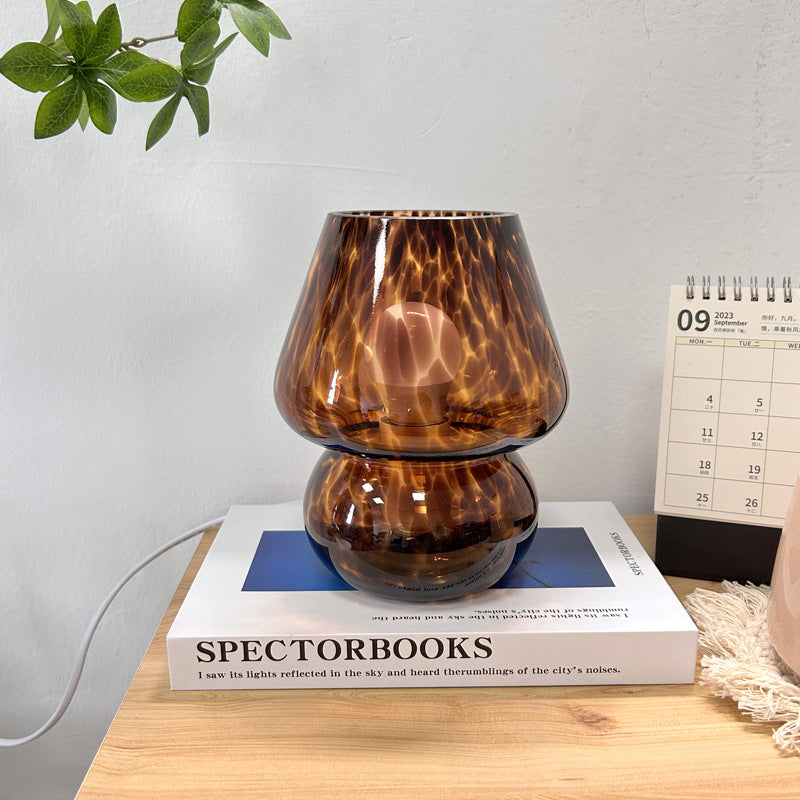 Zeitgenössische kreative ovale Glas-Tischlampe mit 1 Licht für das Wohnzimmer 