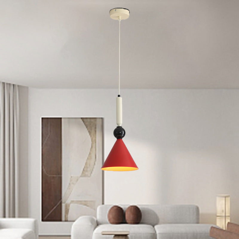 Zeitgenössische nordische Kegel Eisen 1-Licht Pendelleuchte für Wohnzimmer 
