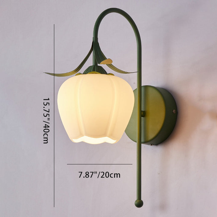 Zeitgenössische Retro-Blumen-Eisen-Glas-Wandleuchte mit 1 Licht für das Wohnzimmer 
