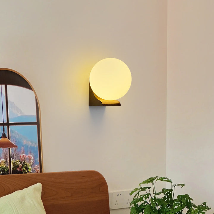 Lampe murale à globe en bois et verre japonais traditionnel à 1 lumière pour salon 