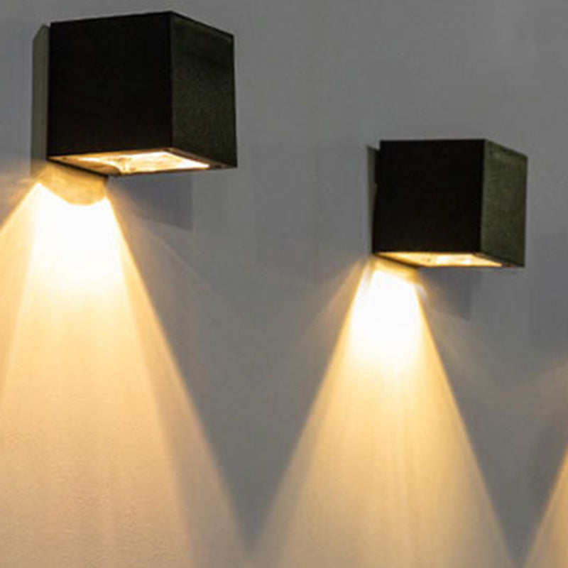 Lámpara de Aplique de Pared LED Solar de Plástico Cubo Minimalista Moderno para Jardín 