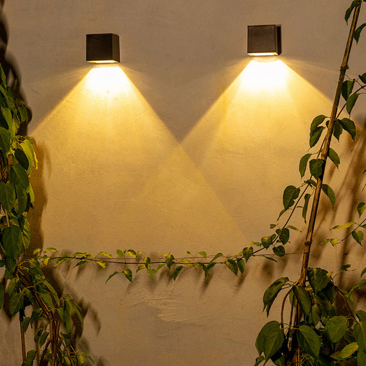 Lámpara de Aplique de Pared LED Solar de Plástico Cubo Minimalista Moderno para Jardín 