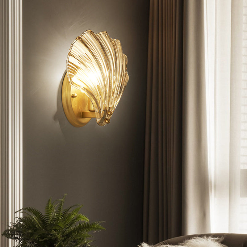 Applique murale contemporaine en cuivre et verre à 1 lumière pour salon 