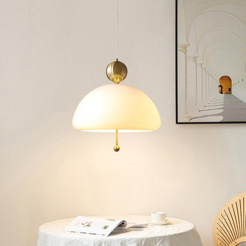 Zeitgenössische kreative runde Eisen-Glas 3-Licht-Pendelleuchte für das Wohnzimmer 