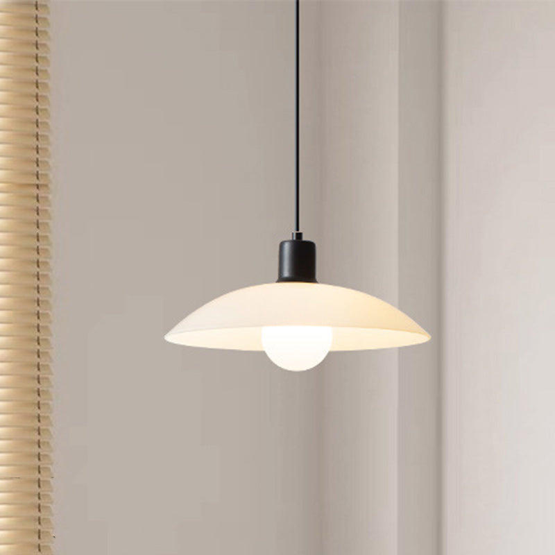 Suspension lumineuse contemporaine en fer rond industriel avec verre à 1 lumière pour salon 