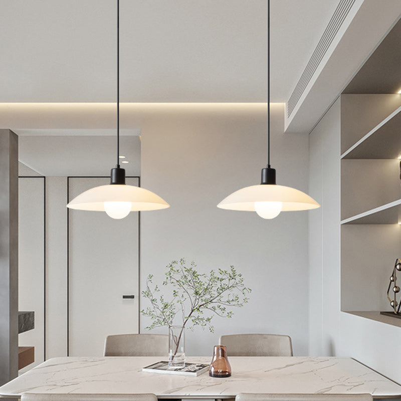 Suspension lumineuse contemporaine en fer rond industriel avec verre à 1 lumière pour salon 