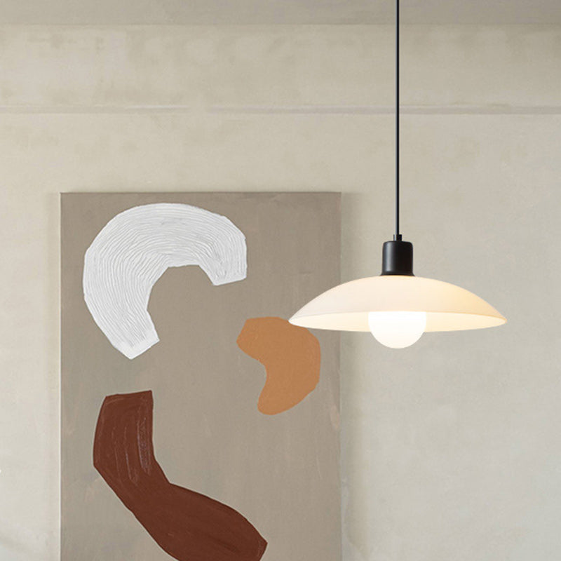 Suspension lumineuse contemporaine en fer rond industriel avec verre à 1 lumière pour salon 
