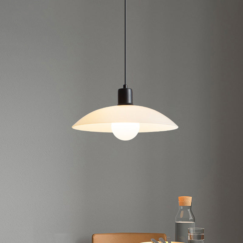 Suspension lumineuse contemporaine en fer rond industriel avec verre à 1 lumière pour salon 
