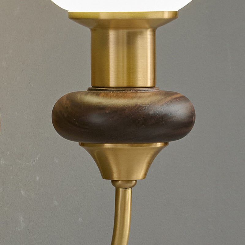 Traditionelle französische Globus-Kupfer-Holz-Glas-Wandleuchte mit 1 Licht für das Wohnzimmer 