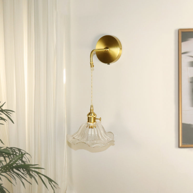 Traditionelle französische Blumen-Kupferglas 1-Licht Wandleuchte für Wohnzimmer 