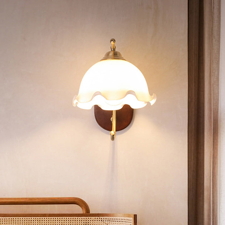 Lámpara Aplique de Pared de 1 Luz con Cúpula Francesa Tradicional de Madera y Vidrio de Cobre para Sala de Estar 