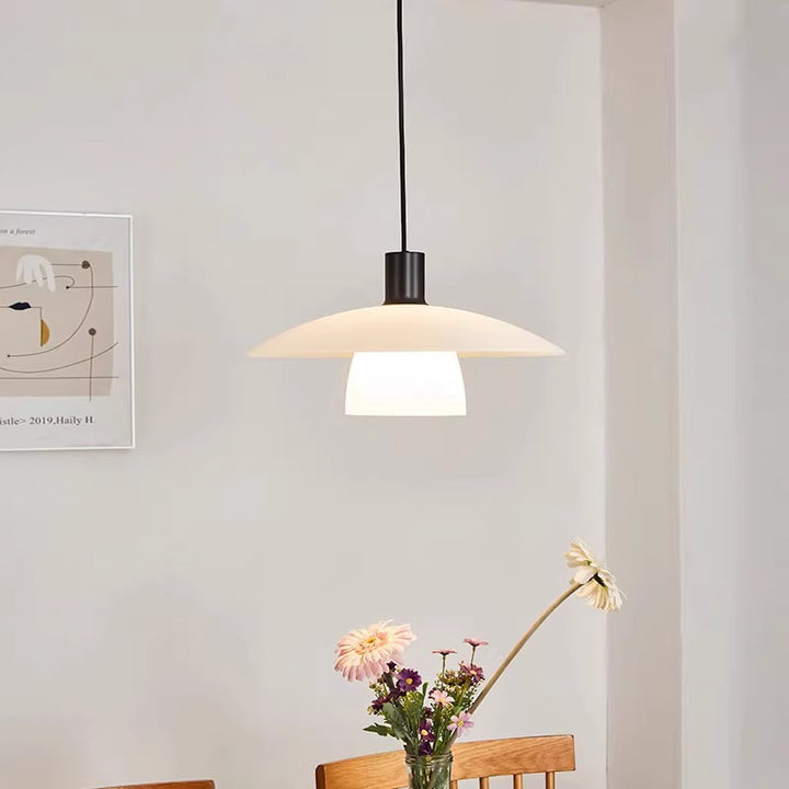 Suspension lumineuse contemporaine scandinave ronde en fer et verre à 1 lumière pour salon 