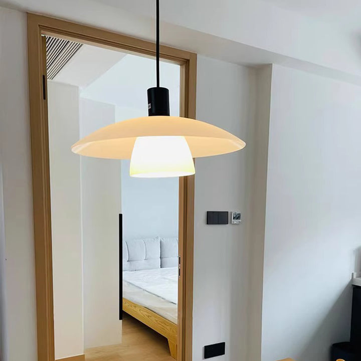 Suspension lumineuse contemporaine scandinave ronde en fer et verre à 1 lumière pour salon 