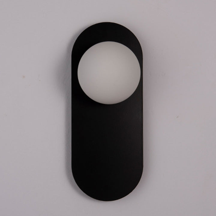 Zeitgenössische kreative ovale Eisen-Glas-Wandleuchte mit 1 Licht für das Wohnzimmer 