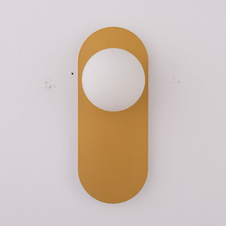 Zeitgenössische kreative ovale Eisen-Glas-Wandleuchte mit 1 Licht für das Wohnzimmer 