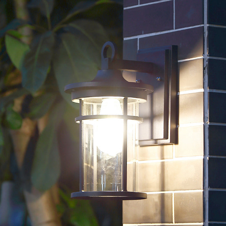 Zeitgenössische industrielle Säule Aluminium Glas 1-Licht Wandleuchte für den Garten 