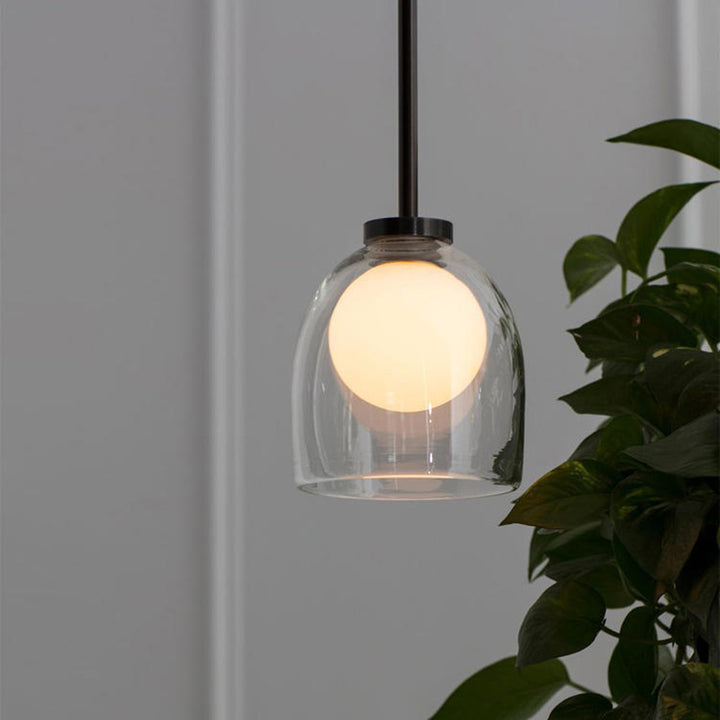 Lustre suspendu ovale en fer et verre contemporain scandinave à 1 lumière pour salon 