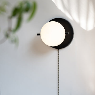 Lámpara de Aplique de Pared de 1 Luz de Vidrio y Hierro Escandinava Contemporánea para Sala de Estar 
