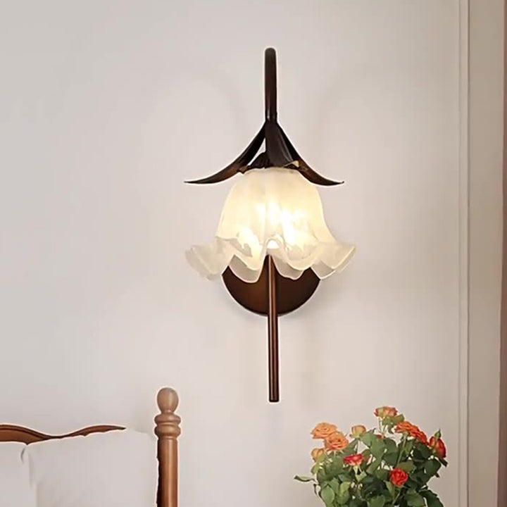 Traditionelle Vintage Blumen Eisen Glas 1-Licht Wandleuchte für Wohnzimmer 