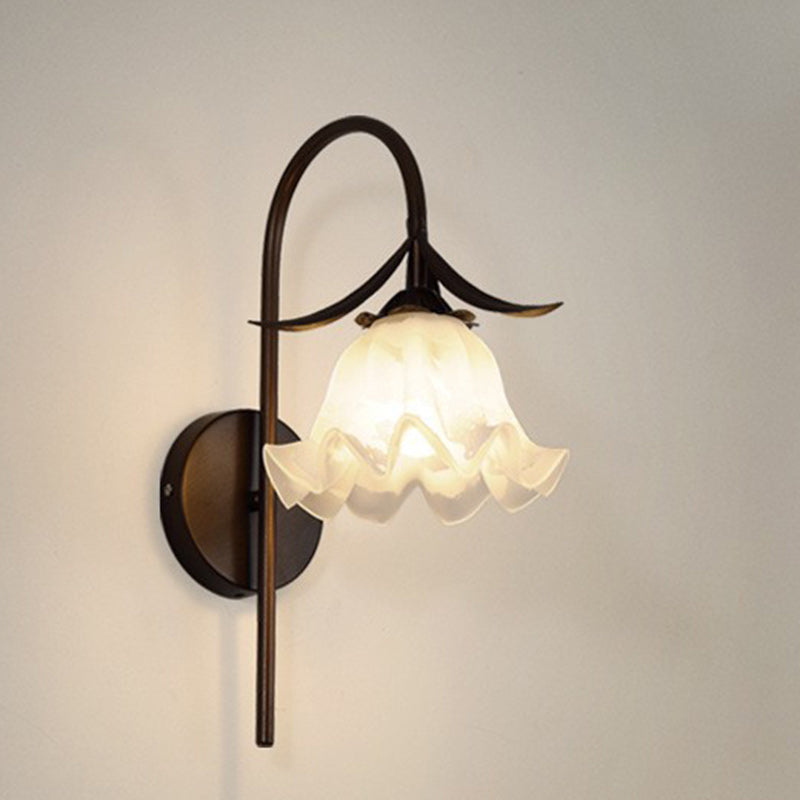 Traditionelle Vintage Blumen Eisen Glas 1-Licht Wandleuchte für Wohnzimmer 