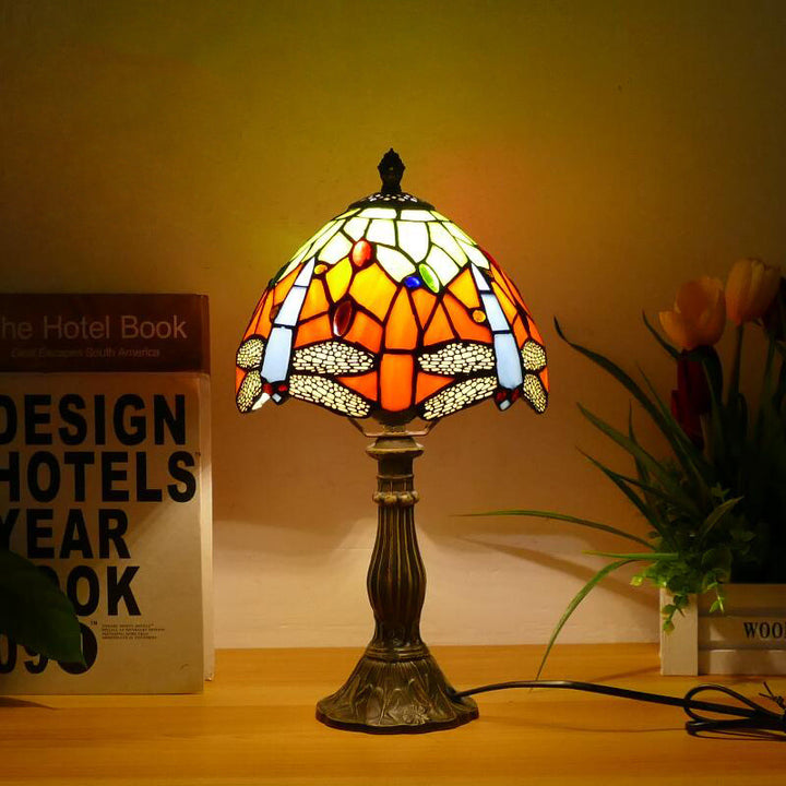 Traditionelle Tiffany-Kuppel aus Eisen und Glas, 1-flammige Tischlampe für das Wohnzimmer 