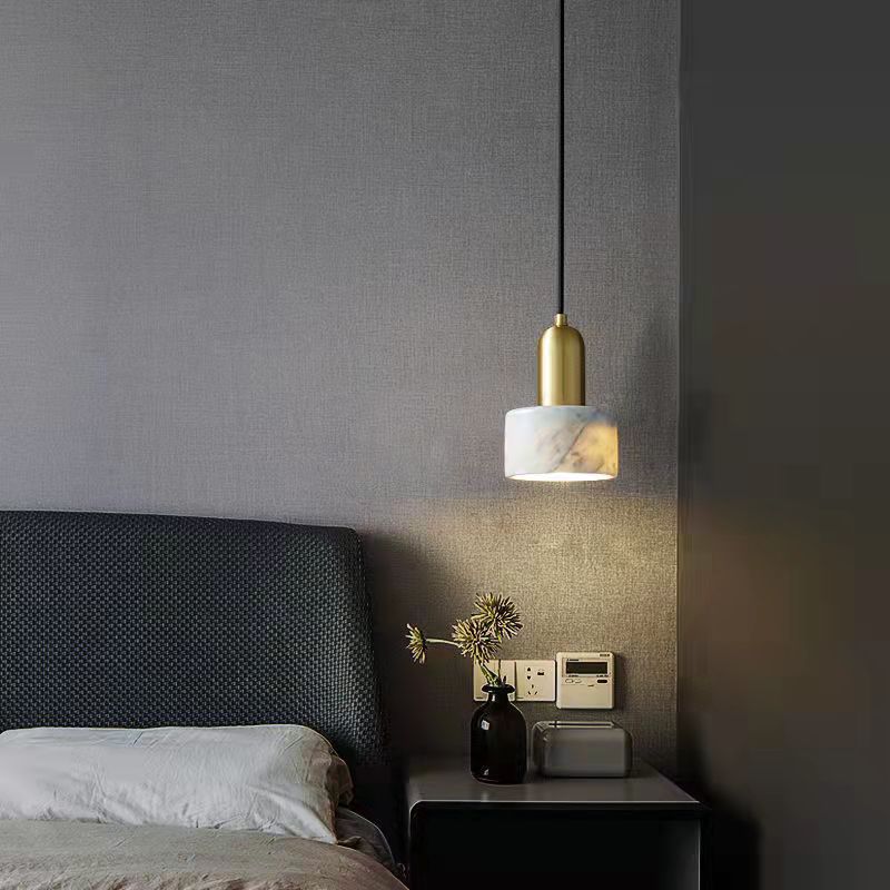 Suspension contemporaine scandinave en cuivre et marbre à 1 lumière pour salon 
