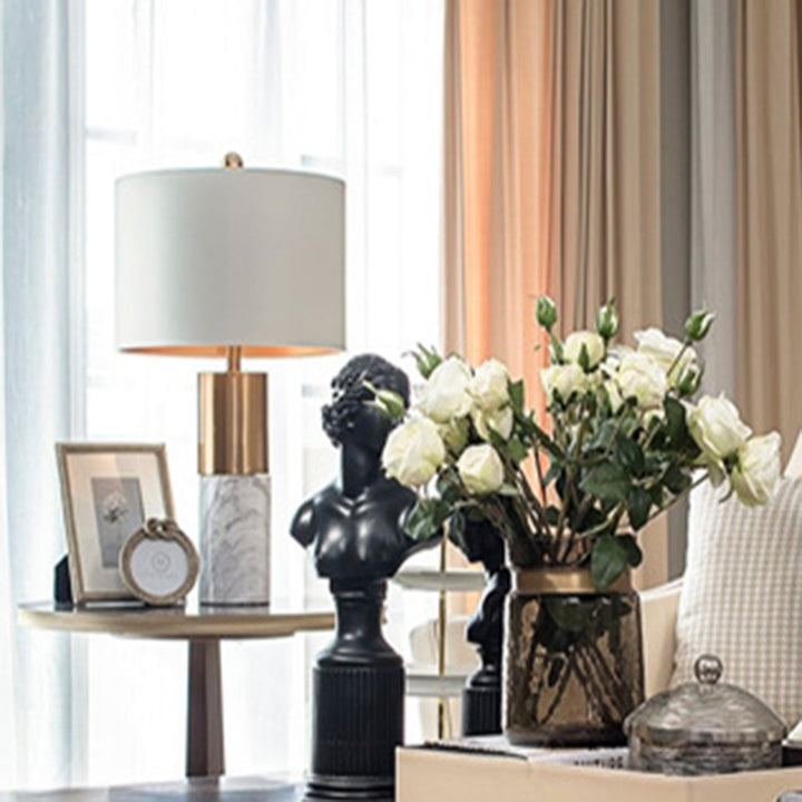 Lampe de table moderne minimaliste en marbre cylindrique avec tissu 1 lumière pour salon 