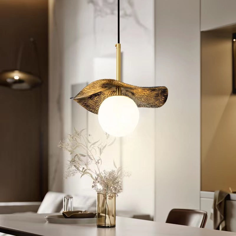 Zeitgenössische Luxus-Globus-Kupfer-Stein 1-Licht Pendelleuchte für Wohnzimmer 