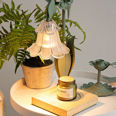 Zeitgenössische skandinavische Blumen Eisen Holz Glas 1-Licht Schmelzwachs Tischlampe für Wohnzimmer 