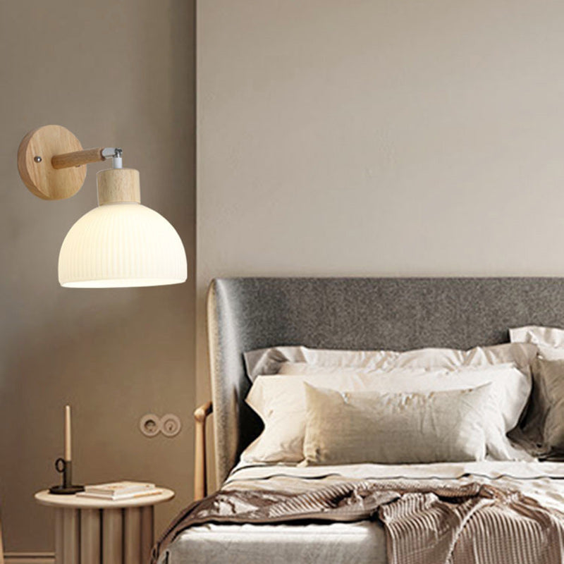 Lámpara de pared contemporánea escandinava de cúpula de madera y vidrio de 1 luz para sala de estar 