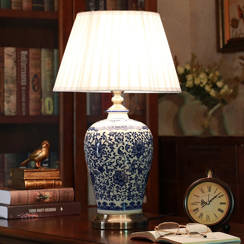 Traditionelle chinesische Trommel Keramik Stoff 1-Licht Tischlampe für das Wohnzimmer 