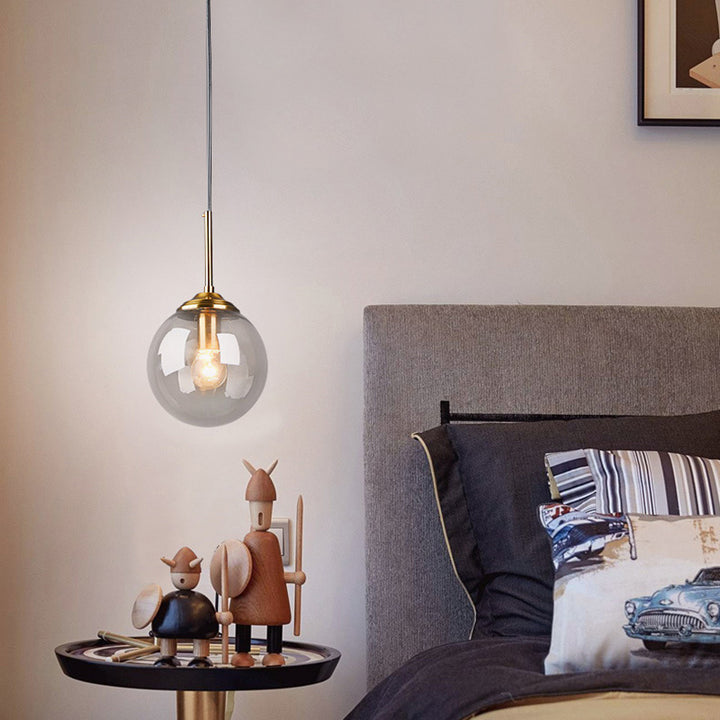 Zeitgenössische skandinavische Globe Eisen Glas 1-Licht Pendelleuchte für Wohnzimmer 