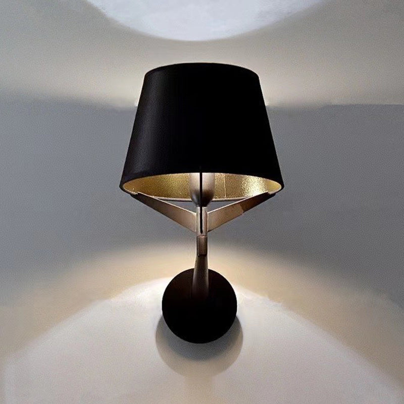 Moderne minimalistische Trommel Eisen Stoff 1-Licht Wandleuchte für Wohnzimmer 