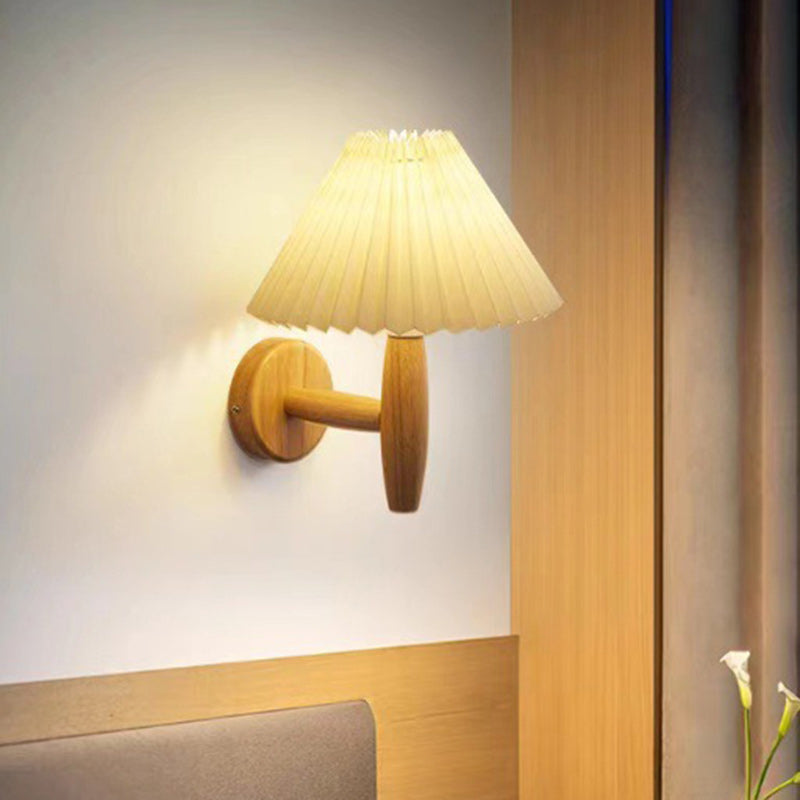 Applique murale contemporaine en bois conique nordique 1 lumière pour salon 