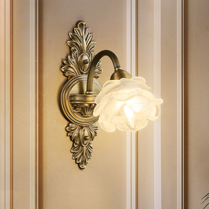 Lámpara Aplique de Pared de 1 Luz de Vidrio de Cobre con Flor Europea Tradicional Para Sala de Estar 
